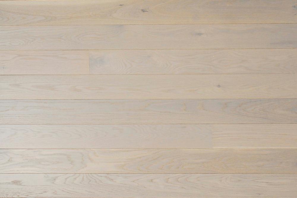 BLACK FRIDAY | 15 x 129 mm Oak Silver Pearl Classic, ultramat lakeret | Plank floor